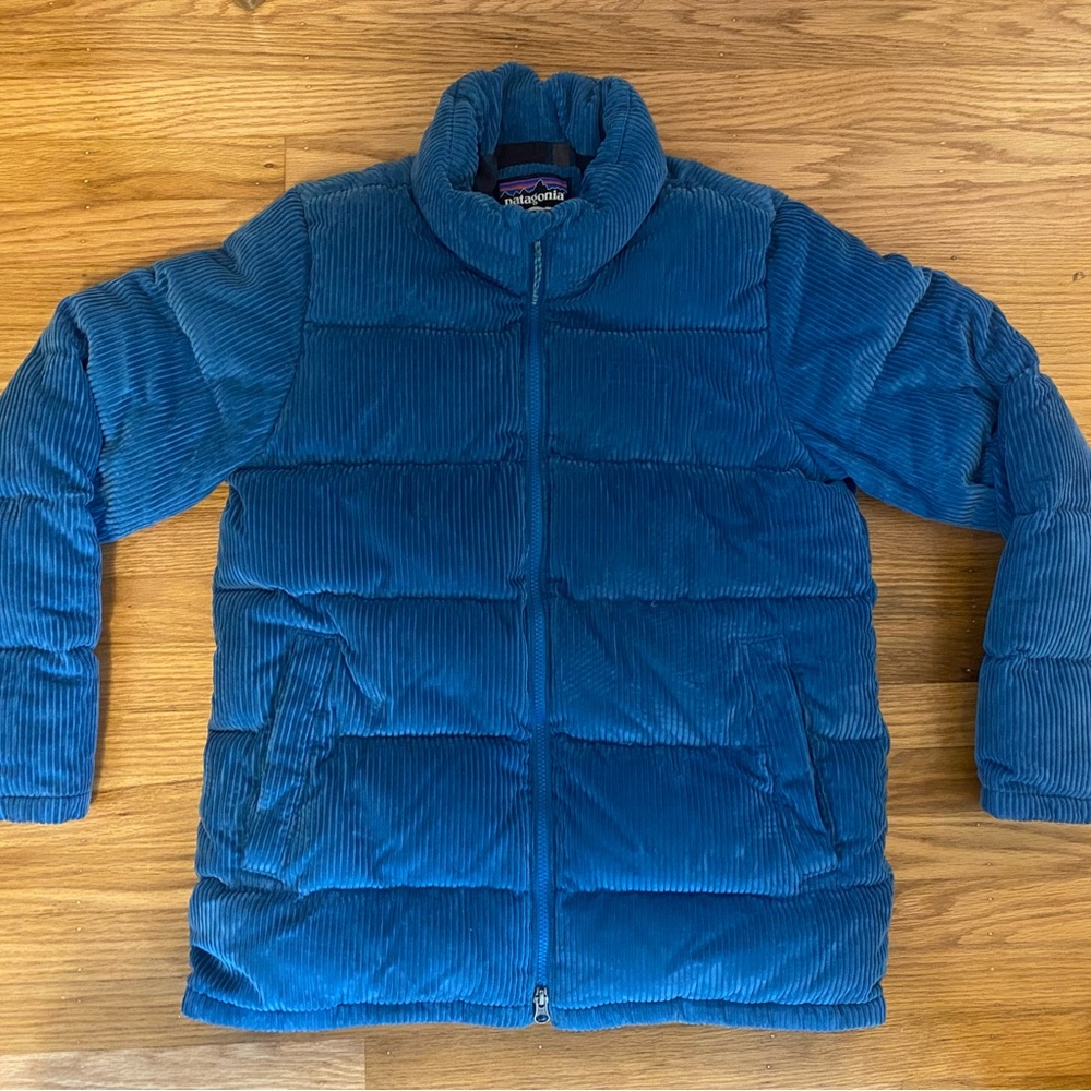 Women’s Patagonia Fjord corduroy down jacket in sold out blue